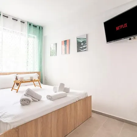 Renovated Studio Near Downtown Iraklio Exterior foto