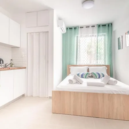 Renovated Studio Near Downtown Iraklio Exterior foto
