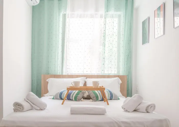 Renovated Studio Near Downtown